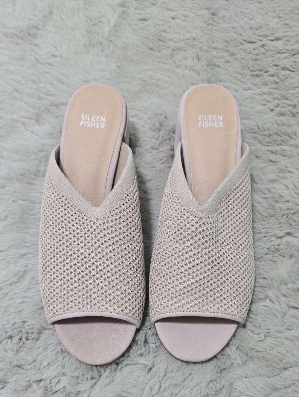 Eileen Fisher Fave-St block heel sandals in a blush stretch knit size 10